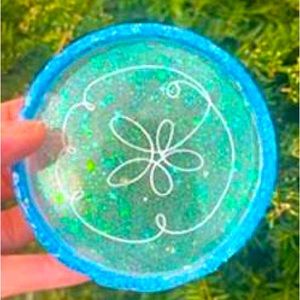 Fun decorative blue coaster/ashtray, could use under plant, many uses.